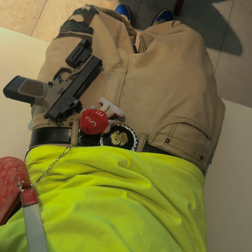 Chambeador- Hippiemxfia x GlobalBoy (prod. Onemillionkisses)