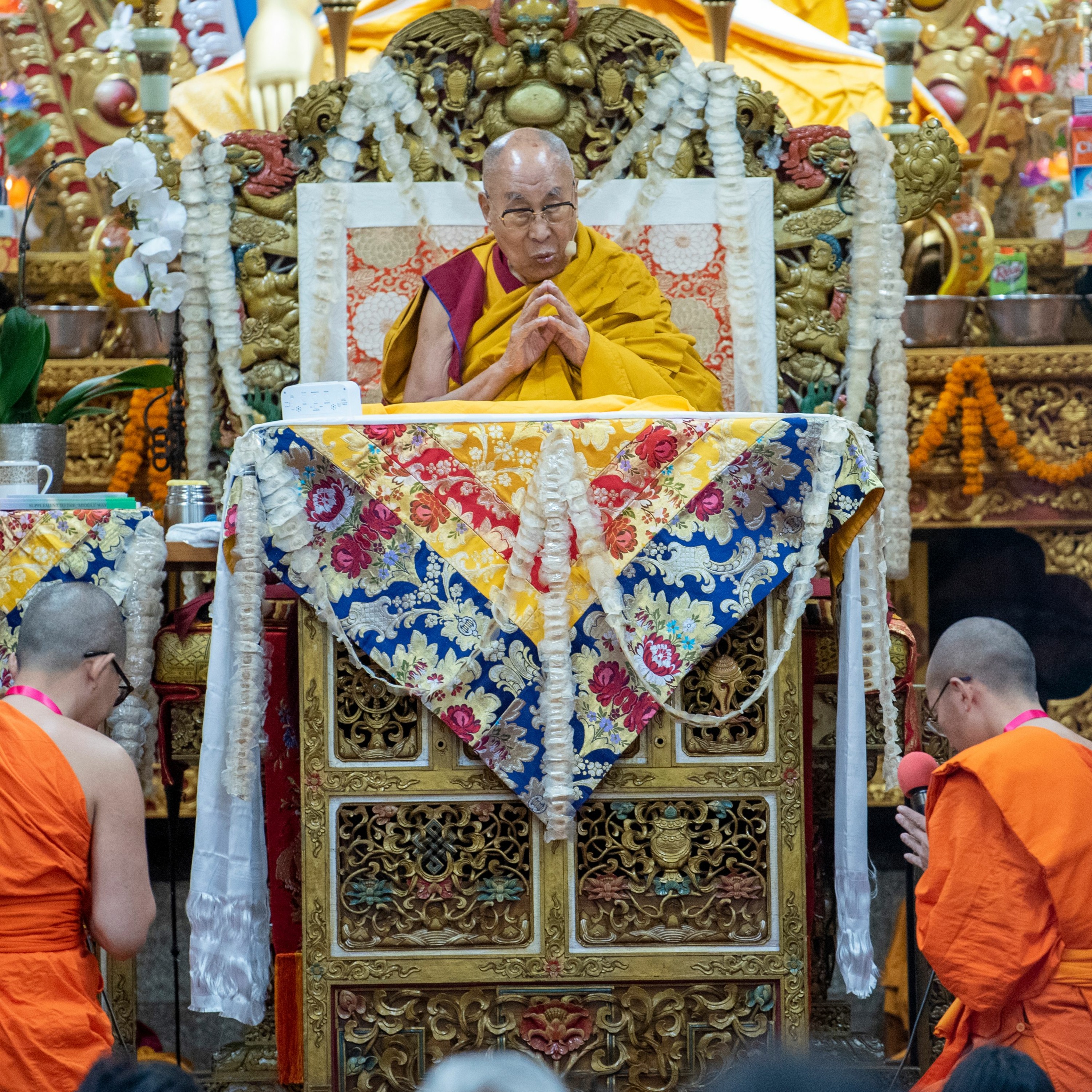 ༄༅། །དབུ་མ་འཇུག་པ་དང་དེའི་རང་འགྲེལ་གཉིས་ཀྱི་བཀའ་ཆོས། ཉིན་དང་པོ། episode artwork
