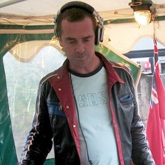 Nick Warren Live_At_Ambasada_Gavioli_(Slovenia)-(20.9.2003)