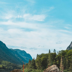 სძინავს ტბას