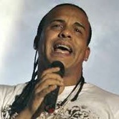 Divino Ft. Angel & Khriz - Tres Perros