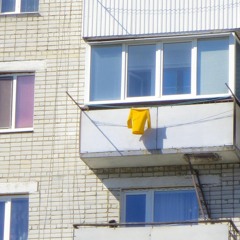 1018