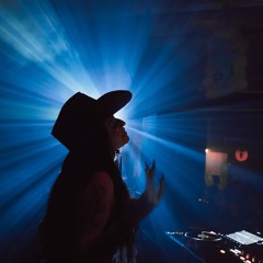 New Moon Mix 008: Auracle