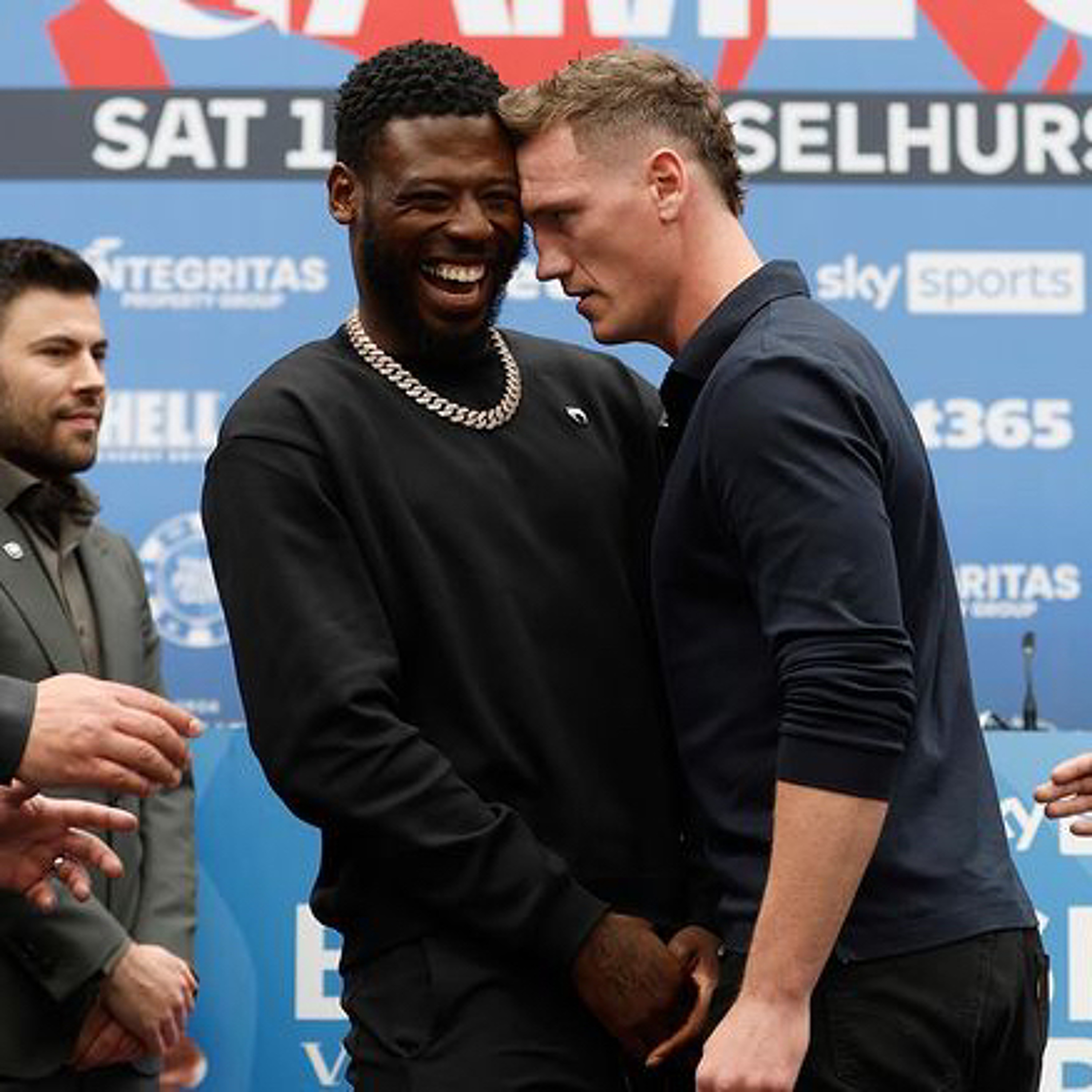 BEYOND BOXING EP220 - A TALE OF TWO DEALS