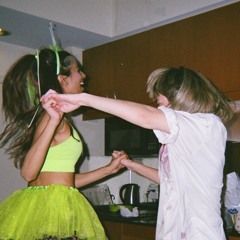 slow dance // endless nights [+ mothfries]