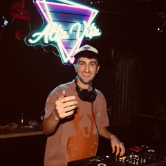 Dan Turner // ALTA VITA @ DIRTY BLONDES // NOVEMBER 2024