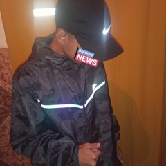 LÁ NO CAMAROTE EU TÔ BEBENDO AVONTADE, TRÁS A MAQUININHA QUE HOJE EU PASSO XERECARD [ VERSÃO FUNK ]