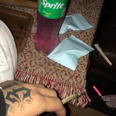 Versace Molly (feat. AKIRA KPOPP)