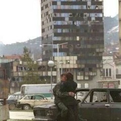 hep yeşil kalan çamlar ve hep sararan çınarlar