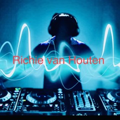 Richie Van Houten - Podcast Home Office