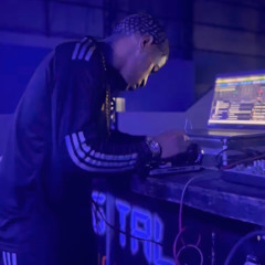 MTG== BEAT SERIE GOLD NAO COPIA SUA AMIGA SEJA DIFERENTE x MELHORES FUNK 2023 (DJ KN DE MACAE).mp3