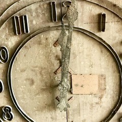 Tick Tock (featuring Pito aka Killer and Diablo 32)