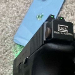 stand still (neonmaid)