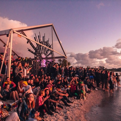 Techouse Set - Daytime, open air