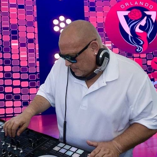Salsa Pa Mi Gente Con DJ ChriS "El Gordito"