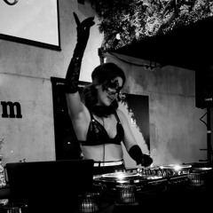AVIANA VARO live @Gogi's - Masquerade Soirée - 31.10.24