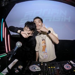 STUDI BANDING !!! [ADRIAN x BRYAN]