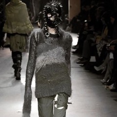 sempre que eu socava a parede ela sangrava