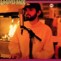 Madeon - Christmas Fireside Set