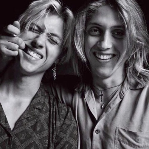 𝙩𝙝𝙚 𝙜𝙖𝙧𝙙𝙚𝙣 - 𝙤𝙥𝙚𝙣 𝙝𝙚𝙖𝙧𝙩𝙚𝙙 ❦︎ ( 𝙨𝙥𝙚𝙙 𝙪𝙥 )