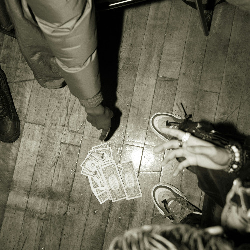 Minone Ft. CK Babe - Money Time Man