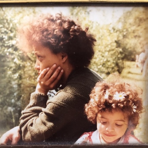 HighFives - Everyday is Mothersday