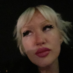 Þegar ég brotlenti á jörðina [ey-lee-uhn ih-moh-jee] ℗©GIRLSLOCKERROOMCHAT