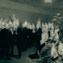 when i feel alone i wear vlone