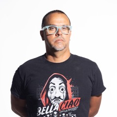 LeMoch feat. Queen of Kings - Radio GaGa (Original mix)