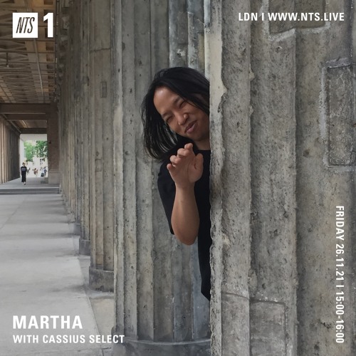 Martha w/ Cassius Select 261121