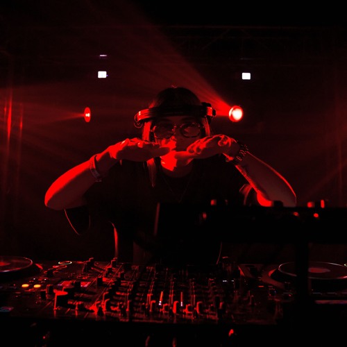 TECH & PARTY #001
