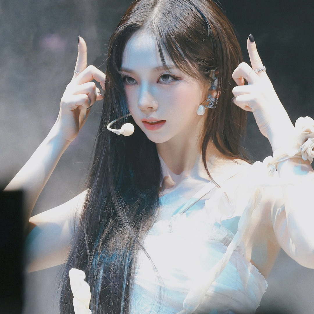 artworks-E2eFzzsCjns4Nnlj-