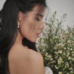 Andai Ku Ulang Lagi  (If only I could turn back time)  by Vina Sun