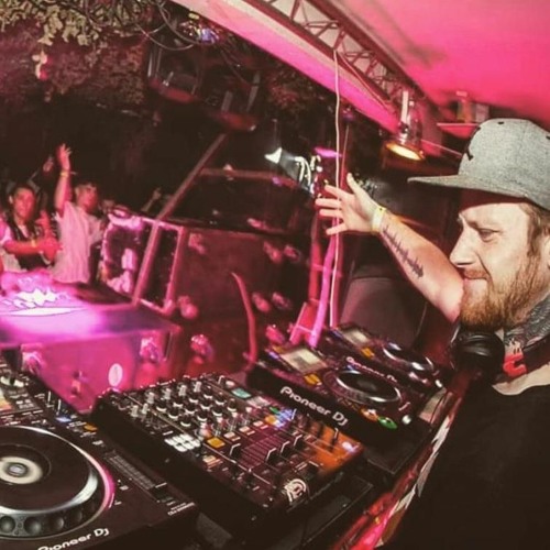 HEAVY DRUMO - AMBUSCADE SILVERBACK GUEST MIX