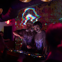 Discrete b2b Luke Petruzzi - Oakk Support DJ Set