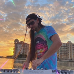 DIVINE LOVE - BASSDIVER