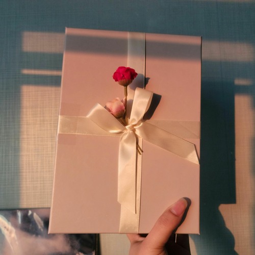 [Fan Song] A Different World. (Prod. Arctic)