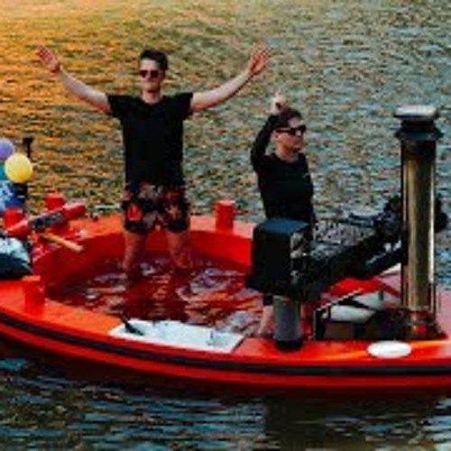 MR. BELT  WEZOL DJ-SET - IN A HOTTUB-BOAT