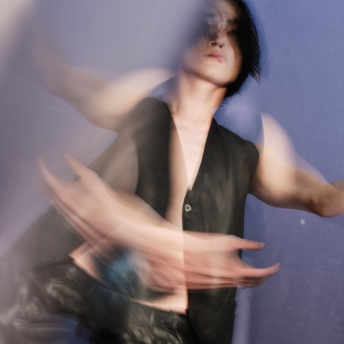 premiere | Sahar - Battery Operated | TAU