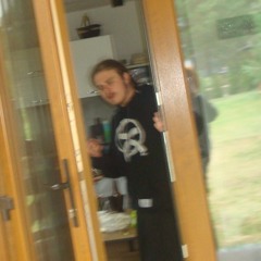 Apel (prod.by Ayo rodniz x Tkd)