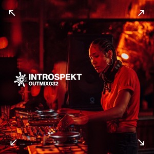 OUTMIX032: Introspekt FT. Logan & Chunky [Live From OO26]