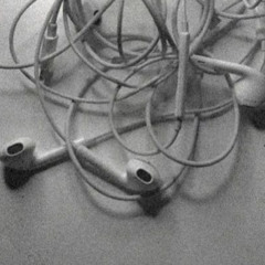 Heroine [Hardstyle Remix by doesntmakesense]