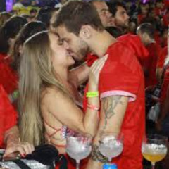 Vídeo do casal do carnaval casal no camarote da sapucai full X twitter