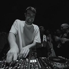 Fred Again…Secret Athens Set @ Latraac (USB Unreleased Tracks – 2025)