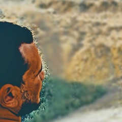 أخاف عليگـ مـن الدُنيـا وأخاف علي روحي بـدونگـ ".♥️🌍