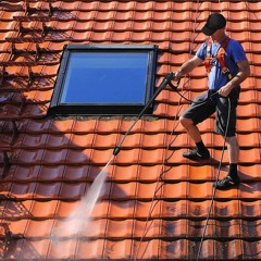 Roof Cleaning North Vancouver - 3 Reasons Why It Is Necessary?