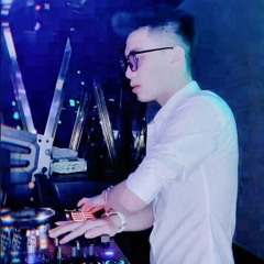 NONSTOP - THẰNG BÉ CẦM QUYỀN V2<ANH THÔI NHÂN NHƯỢNG> CÔNG TỬ NHẠC VIỆT 2024 REMIX .mp3