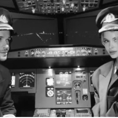 ( سافر وانا بقضي العمر فيه طواريك . )