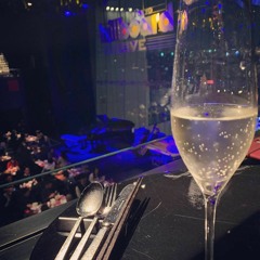 For That Old-School Vibe, Spin Some Jazz & Blues!