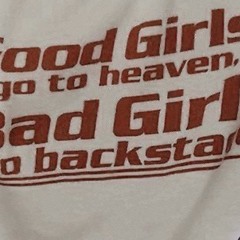 rocker bitch  (bands I like🥁🥀✌️